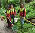 Die grosse Überraschung: Die Müheler Forstmitarbeiter haben die Lizenz zum Fischen mit Strom