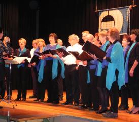 Der Männerchor Harmonie Oberkulm mit dem Gemischten Chor Teufenthal