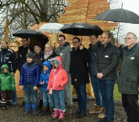 Dank grosszügiger Sponsoren konnten die Kölliker Schüler ihr Baumhaus verwirklichen