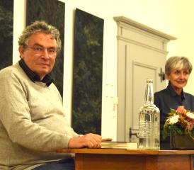 Barbara Lüthi von Pro Schöftland stellte den erfolgreichen Buchautor vor