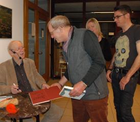 Keine Berührungsängste, Franz Hohler plauderte mit seinen Fans