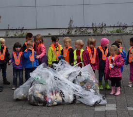 Unglaublich, was da so alles zusammen kam. Die Kinder können es kaum glauben