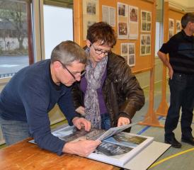 "Nei! Das isch de Kehr!" – Es wurde kräftig geratiburgert über den alten Fotos