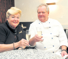 «Wir werden die vielen schönen Momente mit unseren Gästen sicher vermissen»: Marlis Rüssli-Willimann und Peter Willimann verabschieden sich am 10. Oktober als Gastgeber im Reinacher «City». (Bild: msu.)