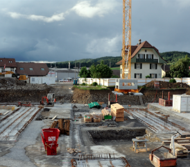 Überbauung Zentrum beim Bahnhof: Auslöser für das Niederdruck-Erdgasnetz in Gontenschwil. (Bild: mars.)