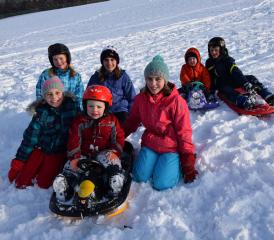 Rechtzeitig zu Beginn der Sportferien kam der Schnee – es ist einfach herrlich