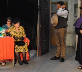 Bittsteller und Dame