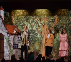 Das Happy End im Voraus: Das tapfere Schneiderlein kriegt die Prinzessin und das halbe Königkreich