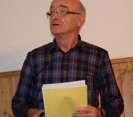 Der Präsident des Bienenzüchtervereins Aarg. Suhrental, Ernst Baumann, hat die Gefahr erkannt