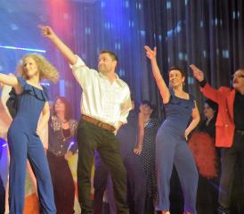 Discostimmung in der Bar von Leroy Braun