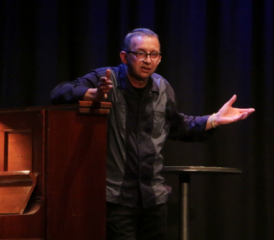 Philipp Galizia (stehend) und Roman Wyss (Bilder: Remo Conoci)