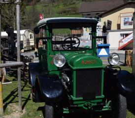 Gleich beim Eingang trifft Alt auf Neu – eine eindrückliche Zeitreise