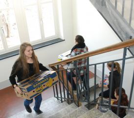 Gemeinsam wird die mühsame Schlepperei zum Spass.