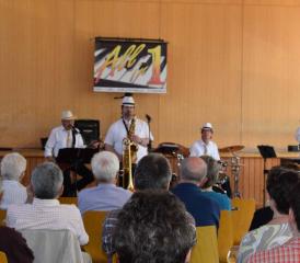 "All in 1" wusste in der Müheler Turnhalle voll zu begeistern