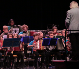 Schülerorchester Reg. Akkordeonorchester Peter Frei Reinach (Bild: Remo Conoci)