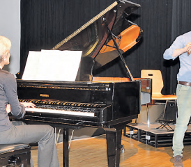 Eine wundervoll frühlingshafte Sonate von Francis Poulenc: DieAufführung der Pianistin Franziska Hämmerli und des Flötisten Christian Madlener. (Bild: zVg.)