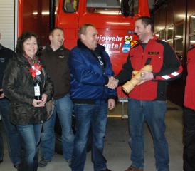 Claudio und Doris Curtoni, Marc Fischer, Roland Neeser, Kdt Roland Rolli und Patrick Hilfiker, v.l.