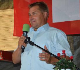 Ehrengast im Betrieb von Sylvia Flückiger war der Präsident der SVP Schweiz, Nationalrat Toni Brunner