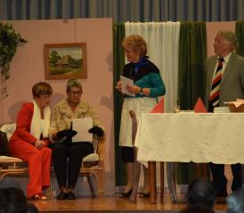 Sie entwickeln durchaus eine gewisse Professionalität, die Entfelder Theatersenioren