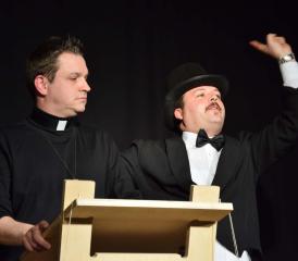 Der cholerische Impresario (re.) mit seinem wichtigsten Akteur