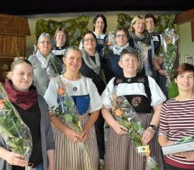 Sie ziehen am "Karren" der Landfrauen: Bezirks- und Ortsvorstände sowie Bäuerin mit eidgenössischem Fachausweis