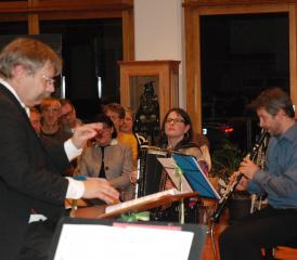 Sabine und Sven Bachmann bereicherten Schöftler Kammerorchester