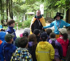 Besuch von Merlin und der Pfadi-Hexe