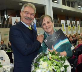 Es herrschte eine herzliche Atmosphäre: Der Präsident des Verwaltungsrates charmant wie immer. Er dankte Eliane, der Gattin von Emil Gafner. Sie stand stets hinter ihrem Ehemann.