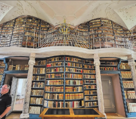 Die Stiftsbibliothek Einsiedeln birgt enorme Schätze – ein beeindruckendes und faszinierendes kulturelles Erbe. (Bilder: zVg.)