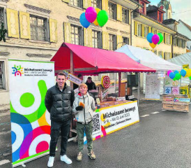 Die ersten Vorboten sind unübersehbar: Am Stand von «Michelsamt bewegt» gabs am Katharinenmarkt bereits einiges zu entdecken. (Bild: zVg.)