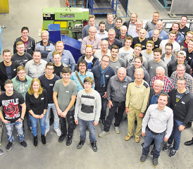 Im letzten Jahr trafen sich über 50 ehemalige und aktuelle Lehrlinge zu einem Treffen bei der Firma Haslimann in Gunzwil. (Bild: zVg.)