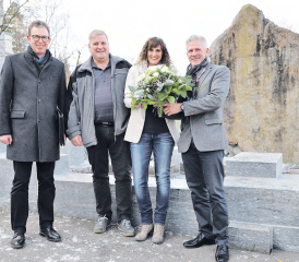 Das Regionale Steueramt Moosleerau-Reitnau-Attelwil wird in des Regio Steueramt Schöftland integriert. Rolf Buchser (Gemeindeammann Schöftland), Markus Gasser (Leiter Regio Steueramt Schöftland), Noëlle Basile (bisherige Leiterin in Moosleerau) und Daniel Dätwyler (Gemeindeammann Moosleerau, v.l.) freuen sich über die gefundene Lösung. (Bild: Remo Conoci)