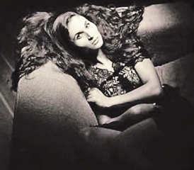 Die Aarauer Sängerin Cinzia Catania tritt am 29. Juni in der Bar im Stall in Aarau auf. (Bild: zVg.)