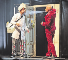 «Oh, un Malheur!» rief das Publikum, gekommen ist aber ein «Malör» Die Wortspielereien funktionieren gesprochen besser als geschrieben. Oropax muss man live erleben. (Bilder: rc.)