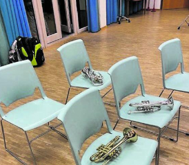 Leere Stühle: Die MG Beinwil setzt alle Hebel in Bewegung, um die Zukunft des Vereins zu sichern. (Bild: zVg.)