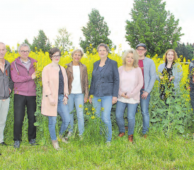 Hat einmal mehr ein vielseitiges Programm auf die Beine gestellt: der Vorstand der Volkshochschule Wynental mit Hans Käser, Bernhard Irrgang, Berbel Holliger, Mirjam Müller, Ursi Matthias (Präsidentin), Brigitte Spengler, Dominik Dössegger, Sybille Lischer und Jürg Zimmermann (v.l.n.r.). (Bild: zVg.)