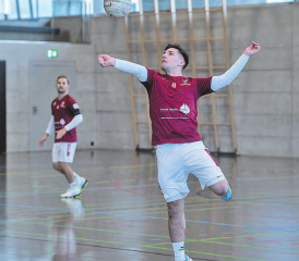 Oberentfeldens Faustballer kassieren eine etwas überraschende Niederlage gegen Wigoltigen, bleiben aber auf Kurs für das Final4-Turnier. (Bild: Jessica Matuh/Swiss Faustball)