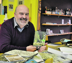 Vielseitig interessiert und überaus kreativ: Markus Bucher aus Gunwzil veröffentlich mit «Der Rache Engel» bereits seinen dritten Thriller. (Bilder. hg.)