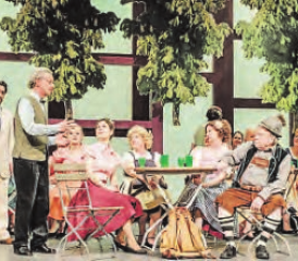 Konzentration und Spass bei der Produktion der Theatergesellschaft Beinwil am See «Im weissen Rössl» im 2018. (Bild: zVg.)