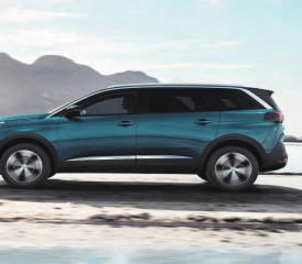 Mit vielen Extras lieferbar: Bei der Formasprache, Ästhetik und Ausstattung geht der Peugeot 508 keine Kompromisse ein. (Bild: zVg.)