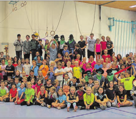 Ein intergalaktisches Erlebnis: Der Cevi Reinach nahm am Wurmlochbballturnier in Entfelden teil. (Bild: zVg.)