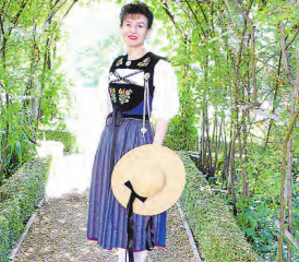 Of öisere Heimat-Ärde»: Unter diesem Motto lädt das Ensemble «La Jalousie» am Freitag, 7. September gemeinsam mit Solojodlerin Regula Kiechle (Bild) zu einem ganz besonderen Hörerlebnis in den Beinwiler Löwensaal ein. (Bild: zVg.)