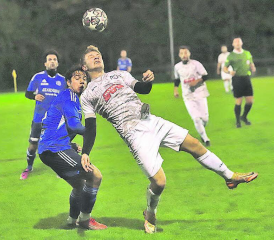 Der beste Menzo-Spieler auf dem Platz: Dario Bucher konnte den Unterschied aber nicht ausmachen. (Bild: rc.)