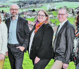 Der neue Rickenbacher Gemeinderat: (v.l.) Anita Habermacher-Furrer (bisher), Ressort Bildung; Adrian Häfeli (bisher), Ressort Präsidiales; Annemieke Stössel-Lub (neu), Ressort Soziales; Thomas Zettel (bisher), Ressort Bau + Infrastruktur; Nicole Müller-Amrein (bisher), Ressort Finanzen. (Bild: zVg.)