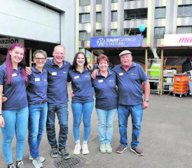 Der Herbst-Event war auch ein Familienanlass: Drei Generationen der Familie Roth arbeiten in der Suhre Garage AG in Schöftland (Bilder: rc.)