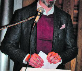 Gut gelaunt: Museumsdirektor Marco Sigg (links) stellte das neue Programm vor. Wilhelmina von Hallwyl machte Lust aufs «Reisen». Und der ehemalige Grossratspräsident Lukas Pfisterer überbrachte die Grüsse des Kantons. (Bilder: grh)