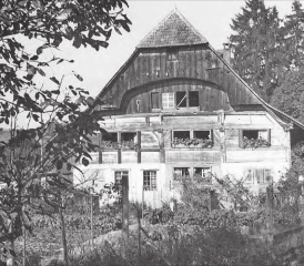 Die Mühle im Reinacher Weiler Eichen: Sie wurde 1977 im Zuge der Strassensanierung abgebrochen. (Bild; zVg.)