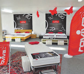 Höchste Zeit für Roviva Schlafgenuss: «Wotsch e neui Matratze ha, chom zom Leu ond lueg d’Roviva a!» (Bild: zVg.)