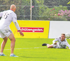 Die Männer des STV Oberentfelden: kämpften um jeden Ball, unterlagen aber dennoch zwei Mal. Im Bild Pascal Böni. (Bild: fba.)