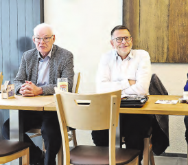 Die vier Kandidierenden der kath. Kirche Menziken-Reinach: Margrit Schalch, Markus Rötheli, Toni Bättig, Irene Fumasoli. (Bild: Dominique Rubin)